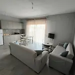דירה Irina's 3 *
