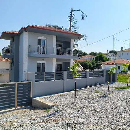 Irina's 3 * Psakoudia